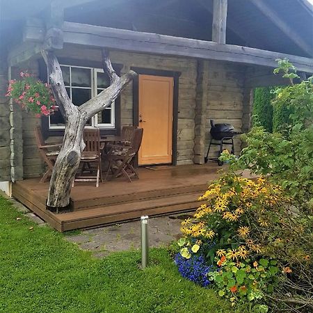Arina Cottages Nasva Buitenkant foto